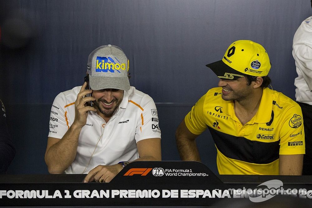 Fernando Alonso, McLaren and Carlos Sainz Jr., Renault Sport F1 Team in the Press Conference