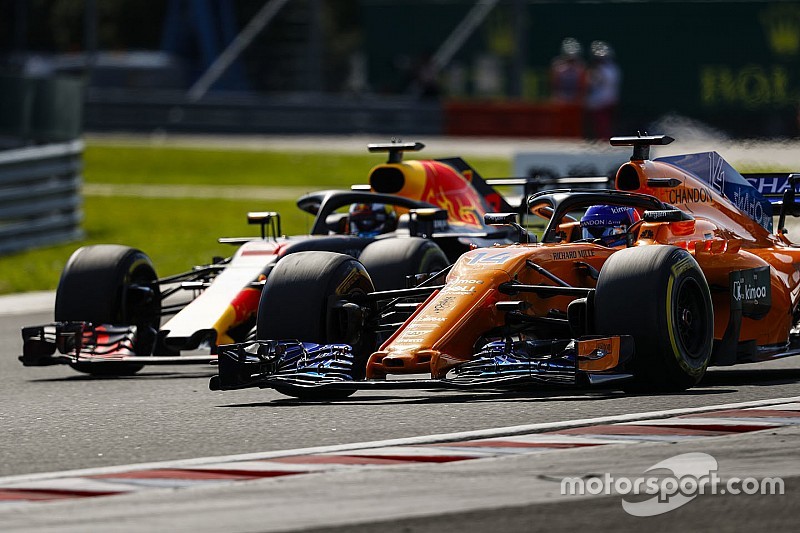 Signing Alonso wouldn't be 'healthy' - Red Bull