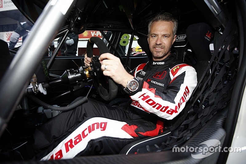Tiago Monteiro regresa en Suzuka al WTCR