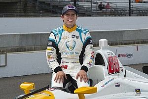 Gabby Chaves no ve posibilidades de seguir con Harding en IndyCar