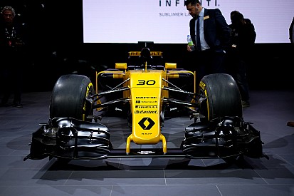 Renault F1 aracı Auto Expo'da sergilenecek