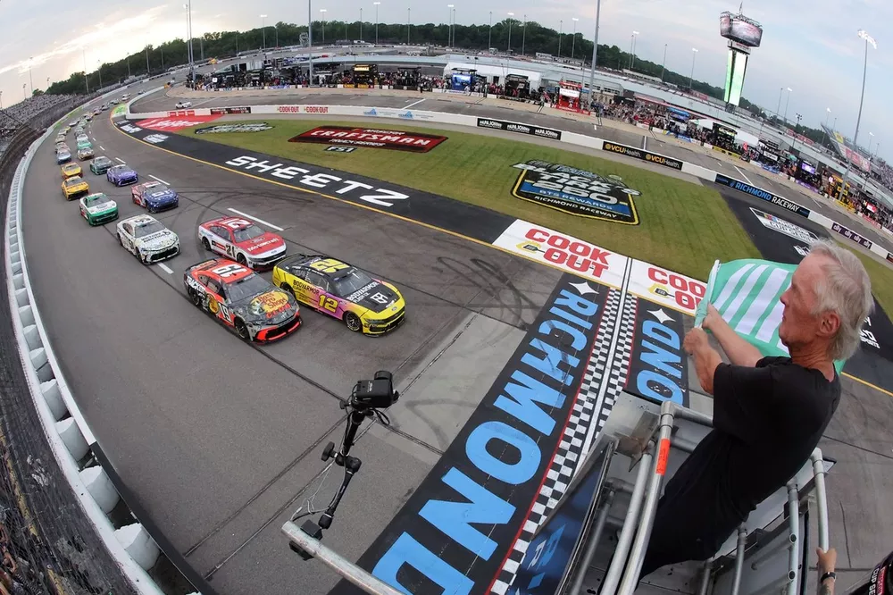 Chase Briscoe, Joe Gibbs Racing, Ryan Blaney, Team Penske, Josh Berry, Wood Brothers Racing