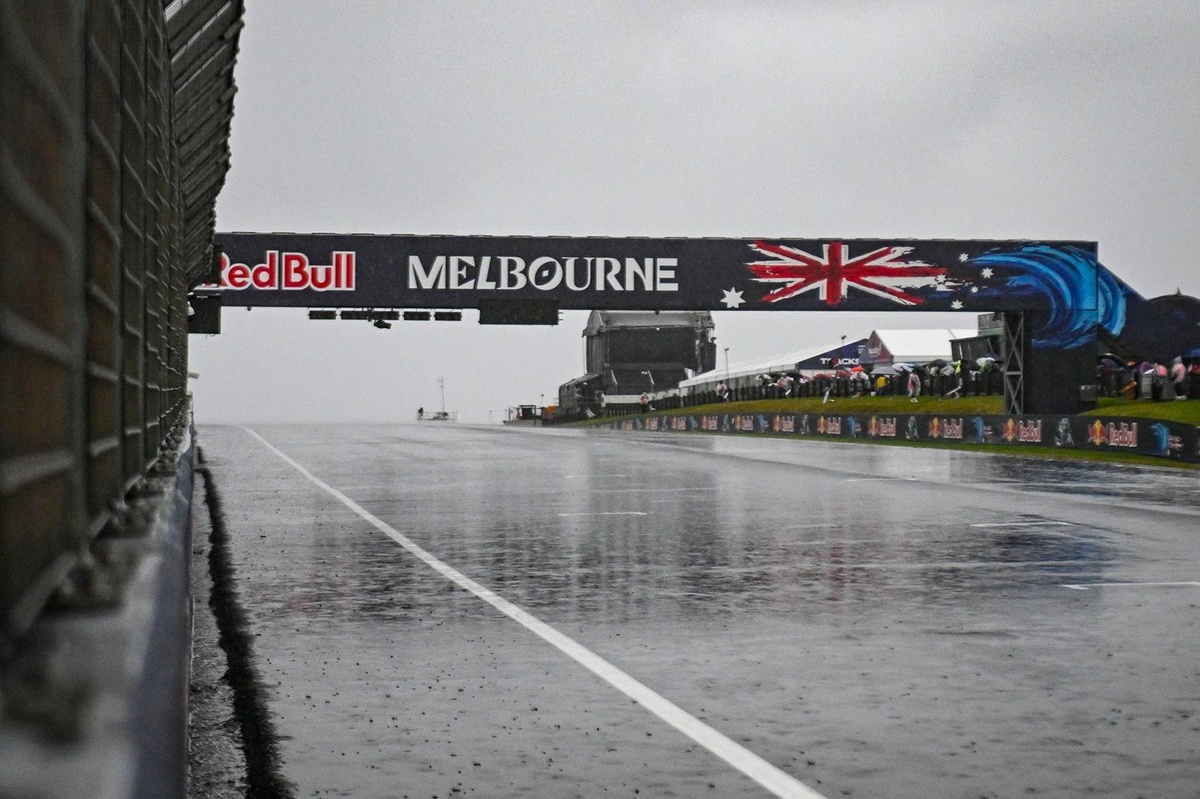 MotoGP's Australian GP delayed due to bad weather - Motorsport.com