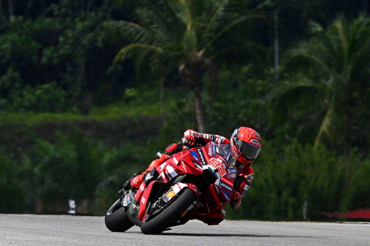 Marc Marquez plans maximum attack at Malaysian GP after dominant Friday