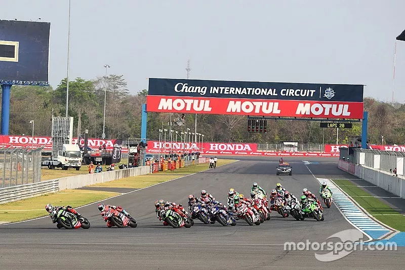 Start zu Rennen 1: Jonathan Rea, Kawasaki Racing, f&uuml;hrt