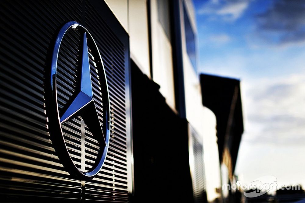 Mercedes logo
