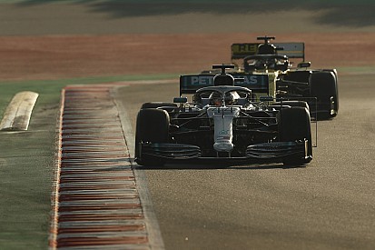 Hamilton: "Middenveld zit de topteams op de huid in 2019"
