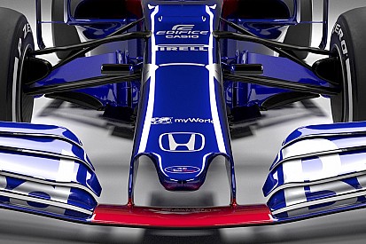 La comparaison des Toro Rosso STR13 et STR14
