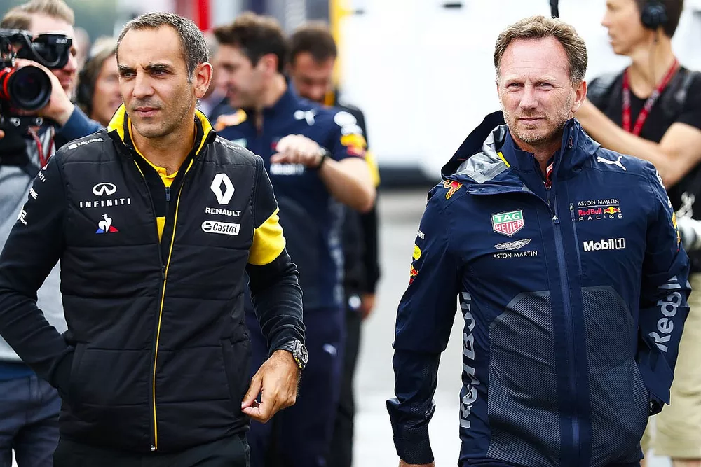 Cyril Abiteboul, Managing Director, Renault Sport F1 Team, with Christian Horner, Team Principal, Red Bull Racing