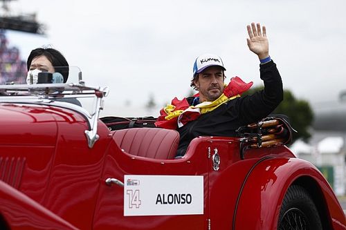 Alonso quiere "hablar con la FIA" para entender qu&eacute; pas&oacute; en Suzuka