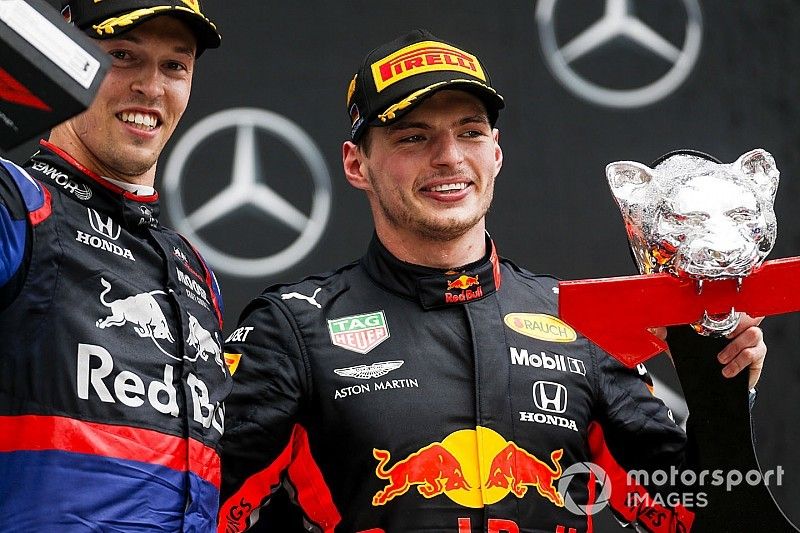 Podio: tercer lugar Daniil Kvyat, Toro Rosso, ganador de la carrera Max Verstappen, Red Bull Racing