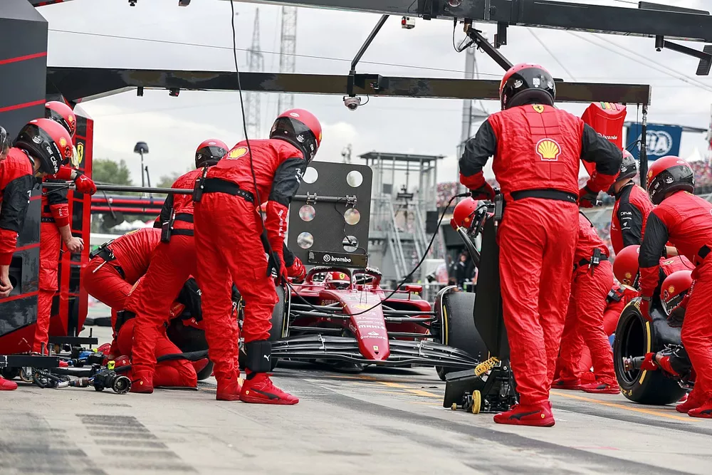 Charles Leclerc, Ferrari F1-75, makes a pit stop