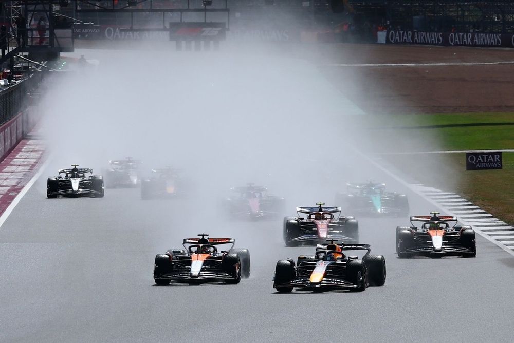 Oscar Piastri, McLaren, Max Verstappen, Red Bull Racing