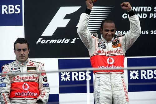 F1 - Herbert: Mágoa com Hamilton por 2007 faz Alonso exaltar Verstappen