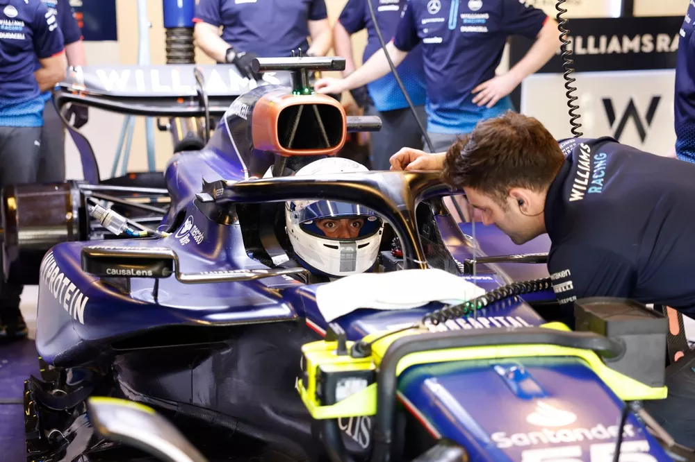 Carlos Sainz, Williams FW46