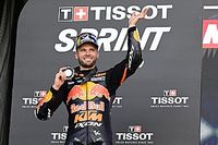 Binder, podio en Valencia en una carrera que empez&oacute; "inseguro"