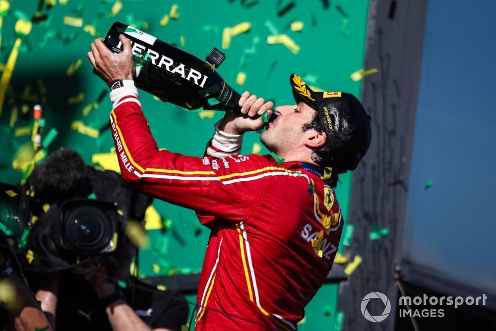 Podium: Race winner Carlos Sainz, Ferrari