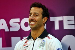 Ricciardo: Red Bull y Ferrari son los favoritos para el primer podio
