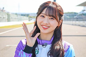 富田鈴花 日向坂46 サーキットで会いましょう アベマ スーパーフォーミュラ suzuka-tomita-hinatazaka-46-1.jpg