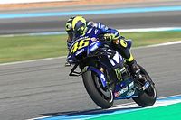 Mesmo perdendo pole, Rossi se anima com bom ritmo