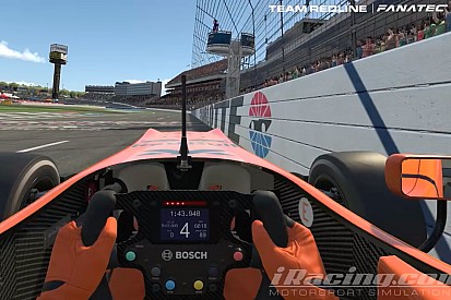 Vídeo: un "extraterrestre" Verstappen también logra récords en iRacing