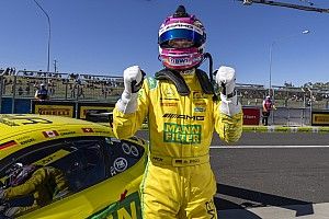 12H Bathurst 2023: Engel registra una pole de r&eacute;cord, con Rossi 8&ordm;