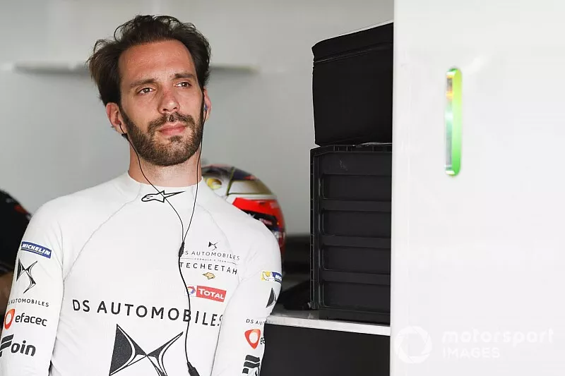Jean-Eric Vergne, DS TECHEETAH, DS E-Tense FE19 in the garage 