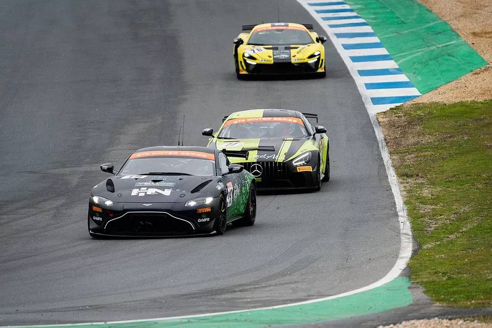 Jamie Day, Aston Martin Vantage