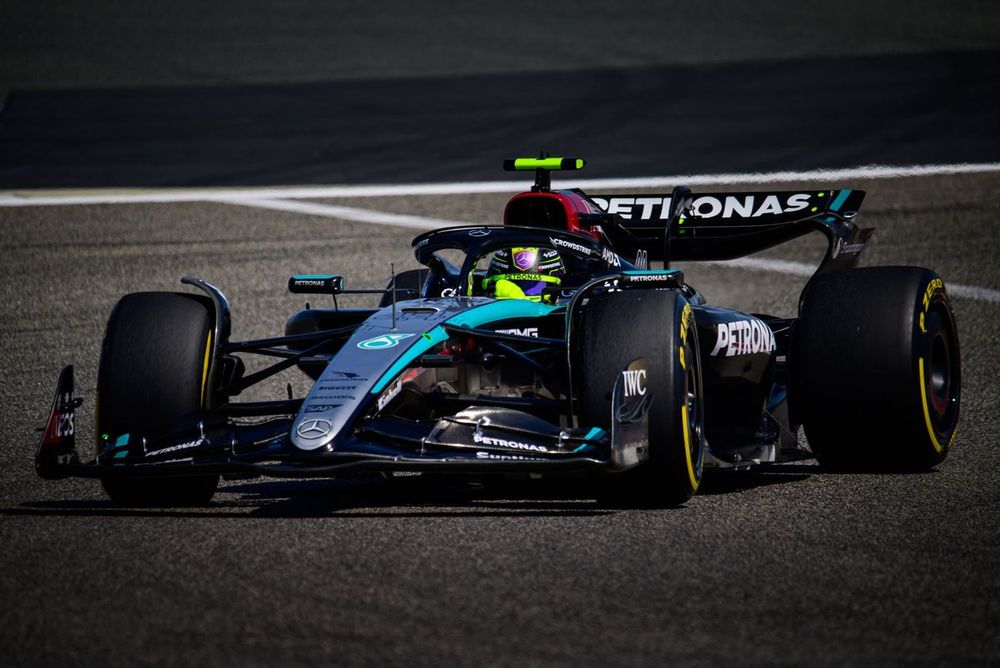 Lewis Hamilton, Mercedes W15