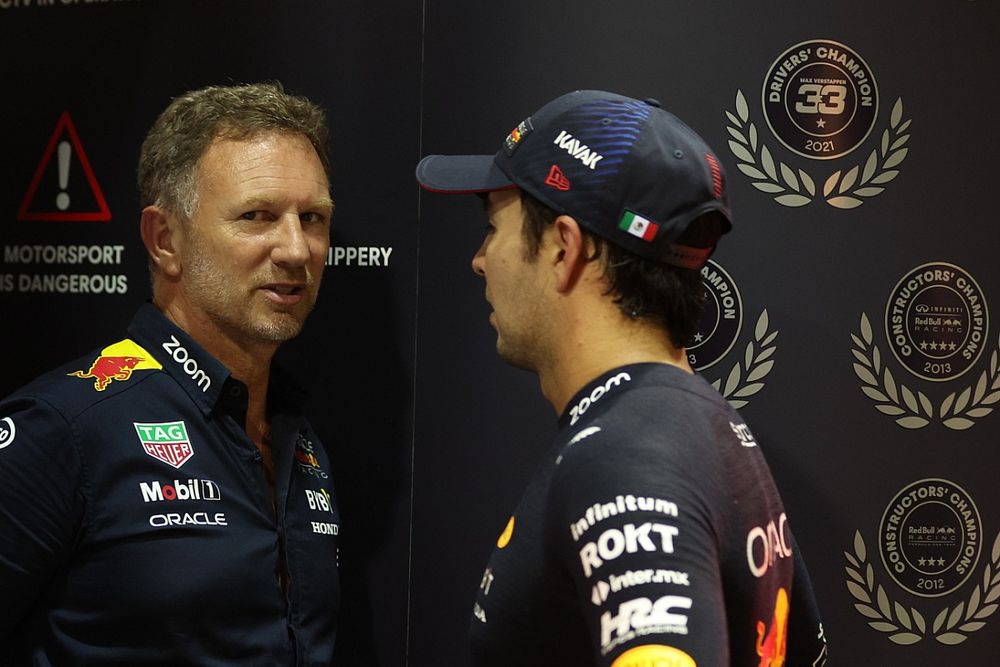 Helmut Marko, Consultor, Red Bull Racing, Christian Horner, Team Principal, Red Bull Racing, Sergio Pérez, Red Bull Racing