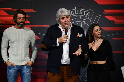 Fotostrecke: Präsentation des MV Agusta Forward Racing Teams
