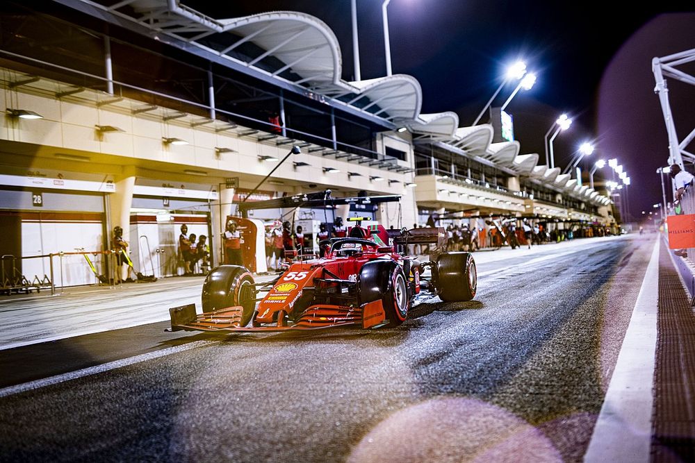 Carlos Sainz Jr., Ferrari SF21 