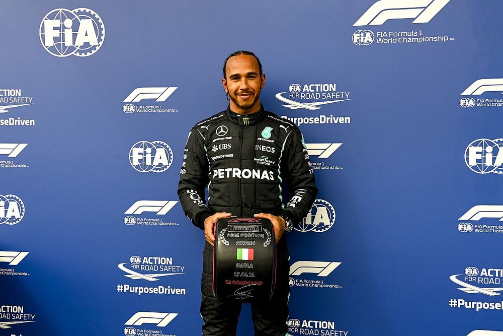 Pole man Lewis Hamilton, Mercedes, with the Pirelli Pole Position award