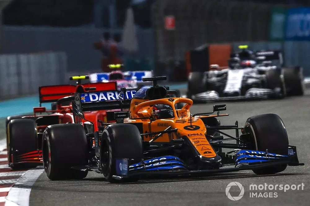 Carlos Sainz Jr., McLaren MCL35, Charles Leclerc, Ferrari SF1000
