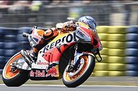 Pol Espargar&oacute;: "Llevamos una moto que no deber&iacute;a funcionar, pero funciona"