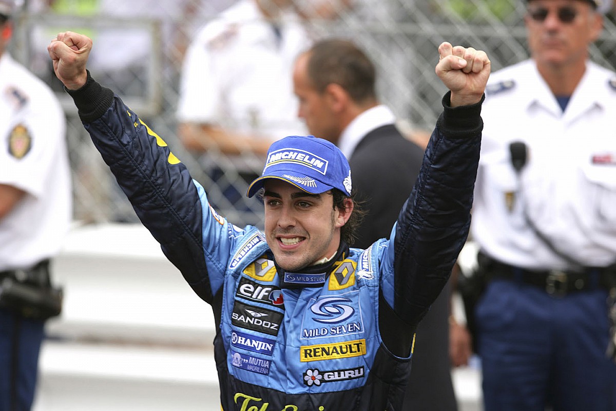 最強のドライバーを目指して……40歳で未だ進歩止まらぬアロンソ「2005年