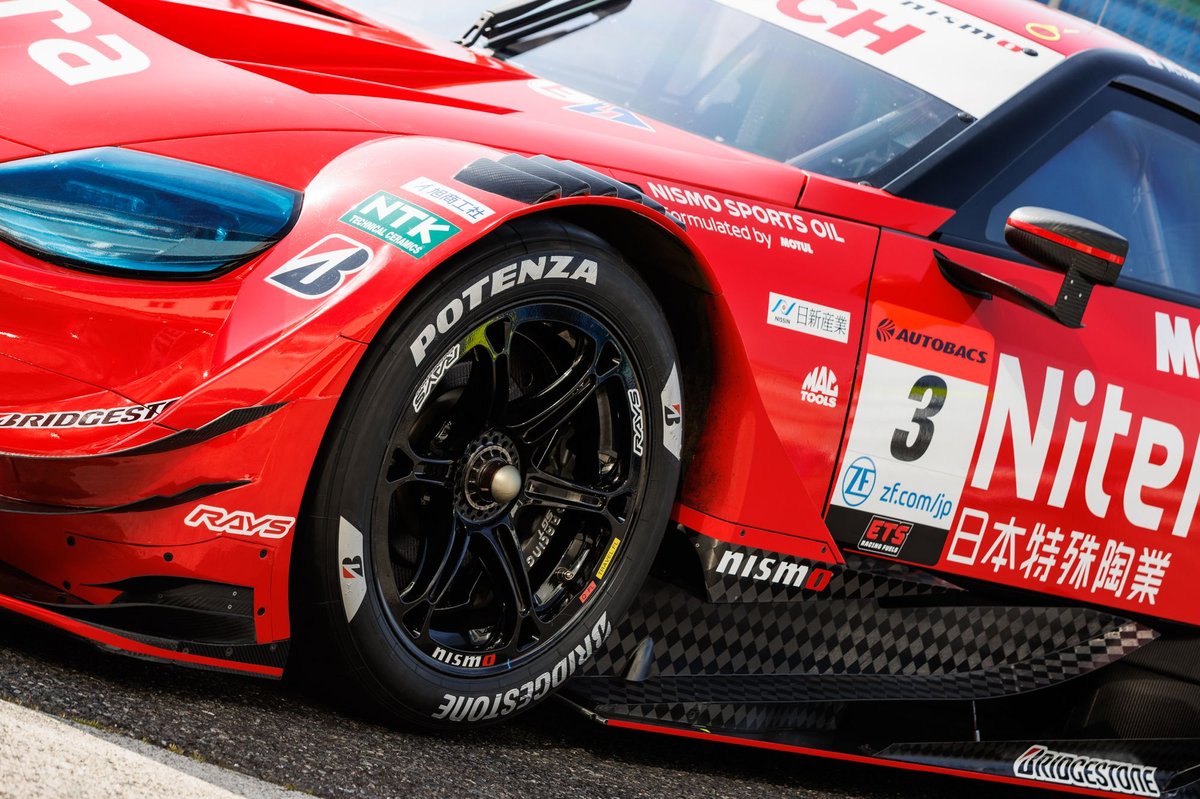 SUPER GT　GT500 競技用　ホイール　ミシュラン　スリックタイヤ ミシュランタイヤ 「SUPER GT」 GT500 ドライバーズチャンピオン