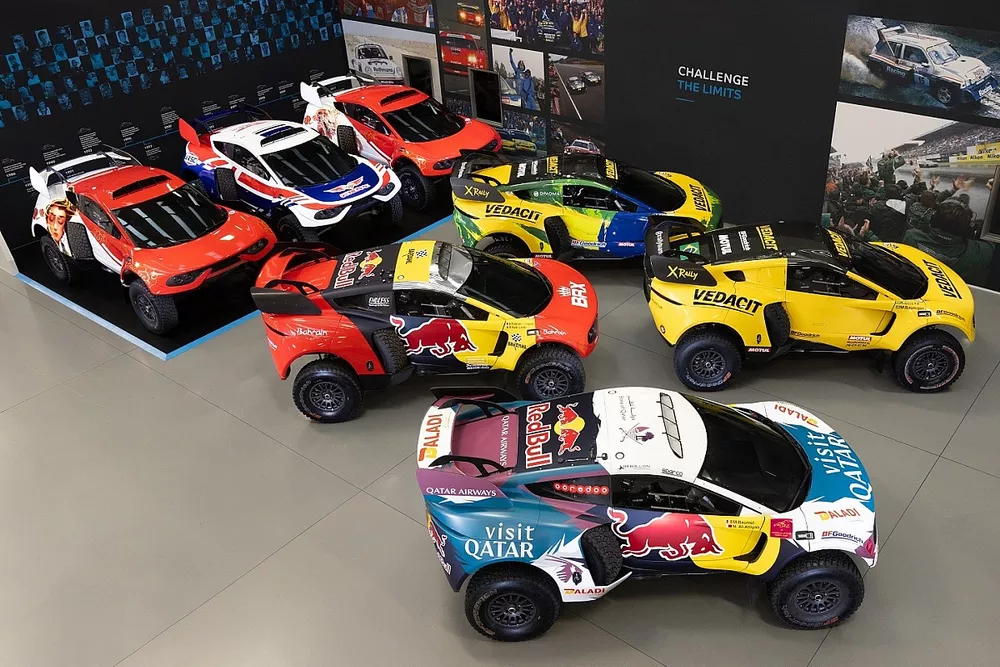 Les Prodrive Hunter T1+ engag&eacute;s sur le Dakar 2024