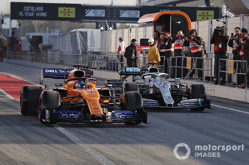 Galería: los F1 2019 ya ruedan en el asfalto de Montmeló