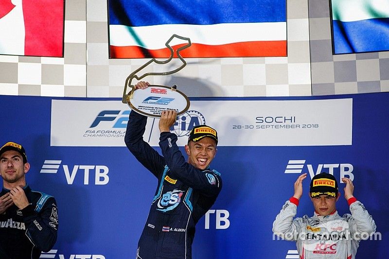 Podio: ganador de la carrera Alexander Albon, DAMS