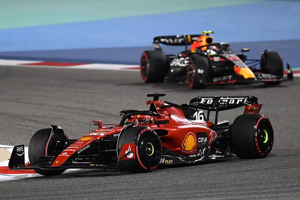 Charles Leclerc, Ferrari SF-23, Sergio Perez, Red Bull Racing RB19