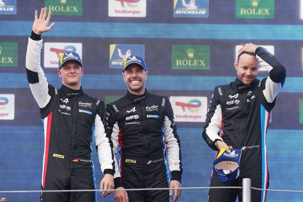Podio: #36 Alpine Endurance Team Alpine A424: Jules Gounon, Frederic Makowiecki, Mick Schumacher