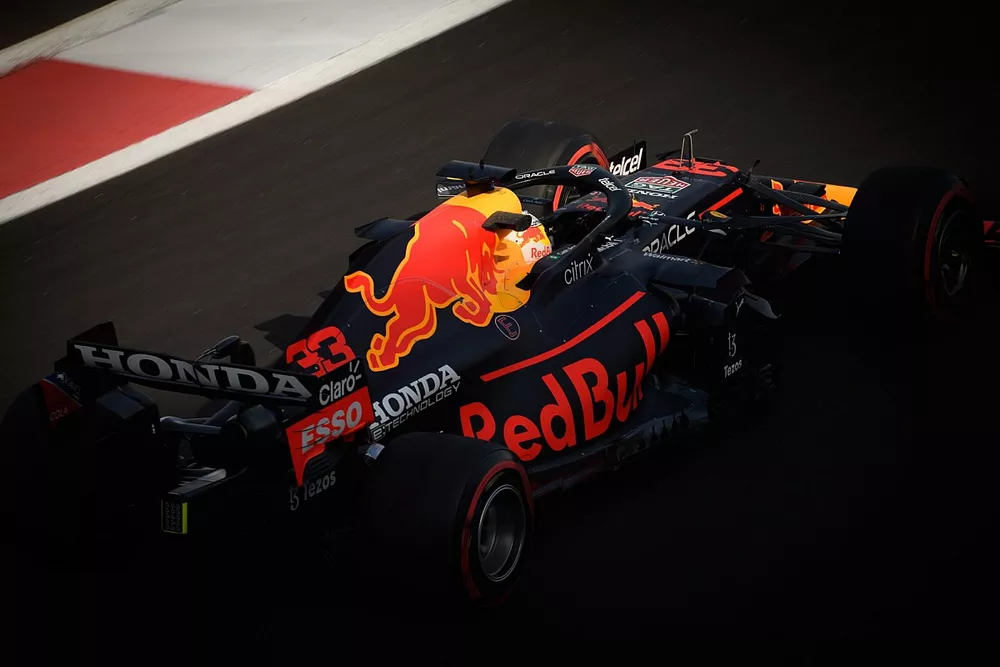 Max Verstappen, Red Bull Racing RB16B
