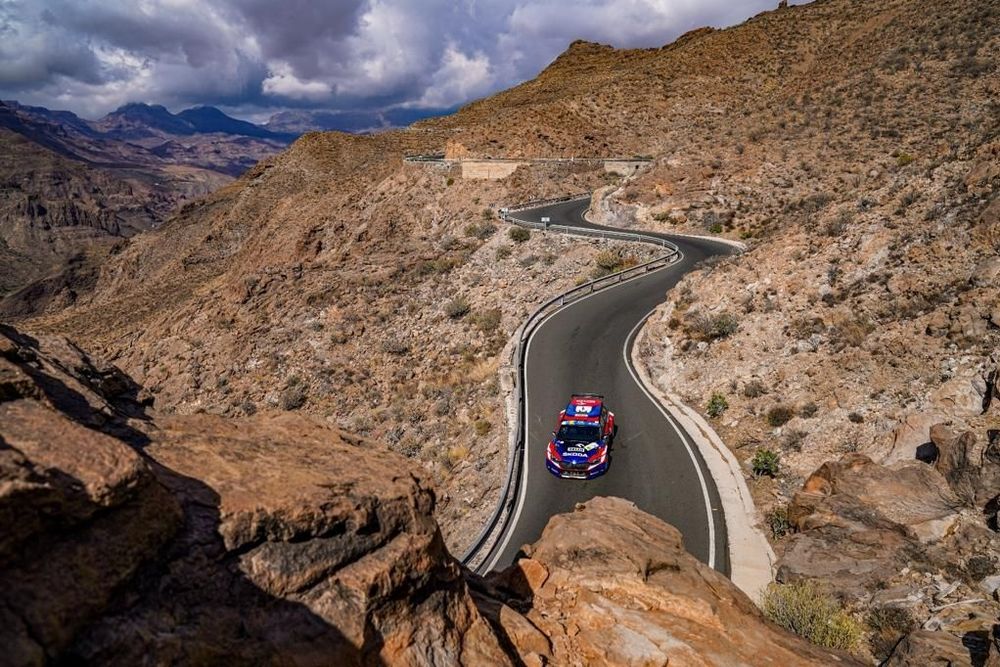 Mikołaj Marczyk, Szymon Gospodarczyk, Skoda Fabia Rally2