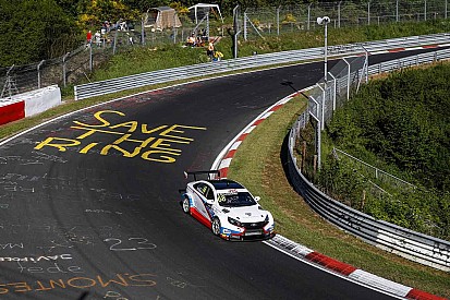Yann Ehrlacher : La Nordschleife, "un circuit de folie"