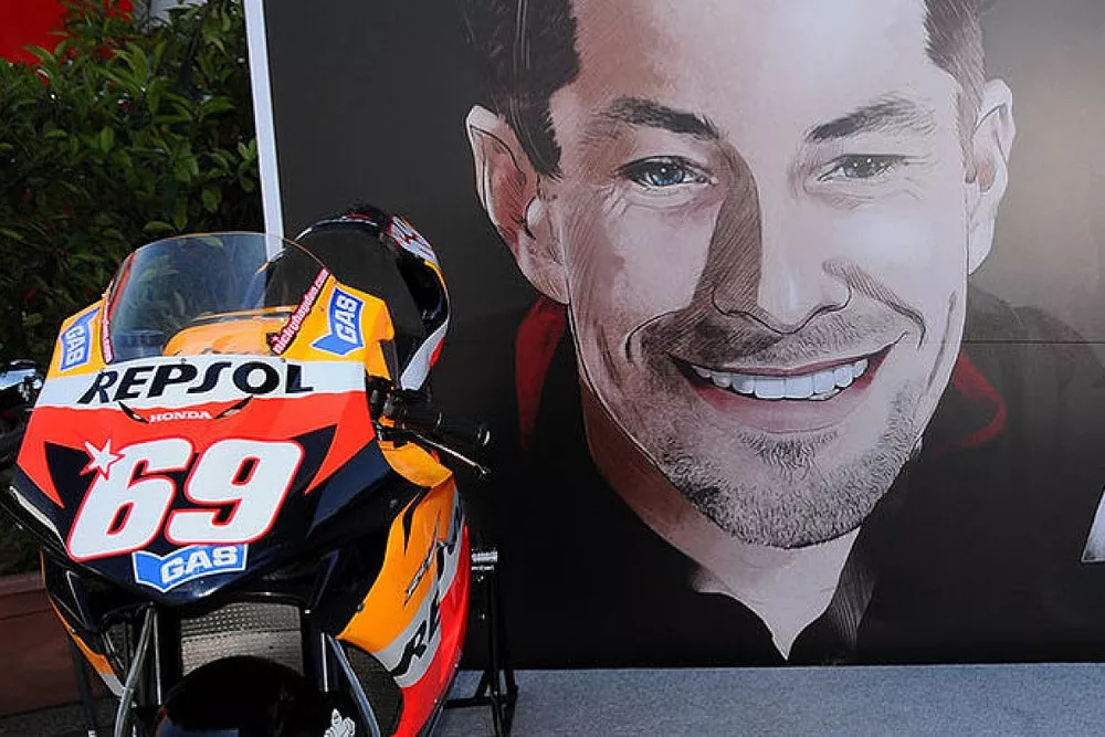 Erinnerung: Honda RC211V und Ducati Desmosedici GP10 von Nicky Hayden aus den MotoGP-Saisons 2006 und 2010