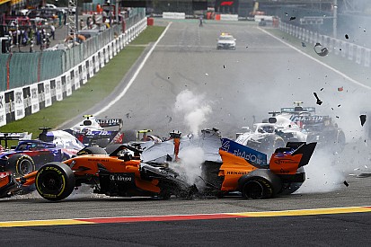 Video: Hulkenberg'in başlattığı kaza