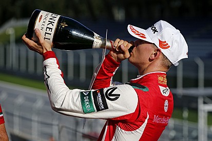 Schumacher: nagyon jól megy most, de csak magamra koncentrálok