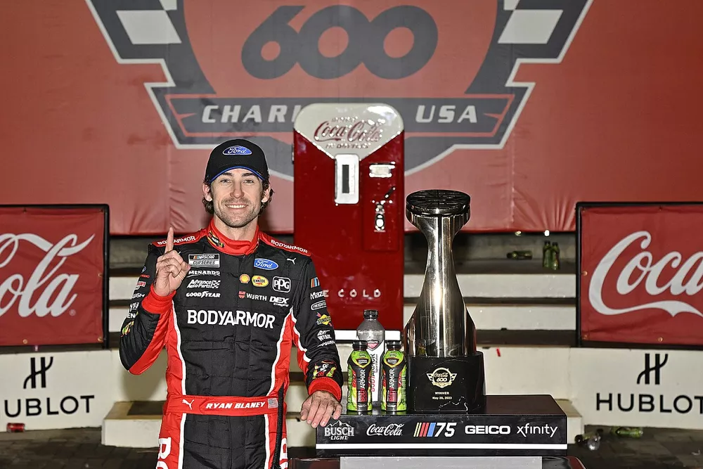 Ryan Blaney, Team Penske, BodyArmor Cherry Lime Ford Mustang wins. 
