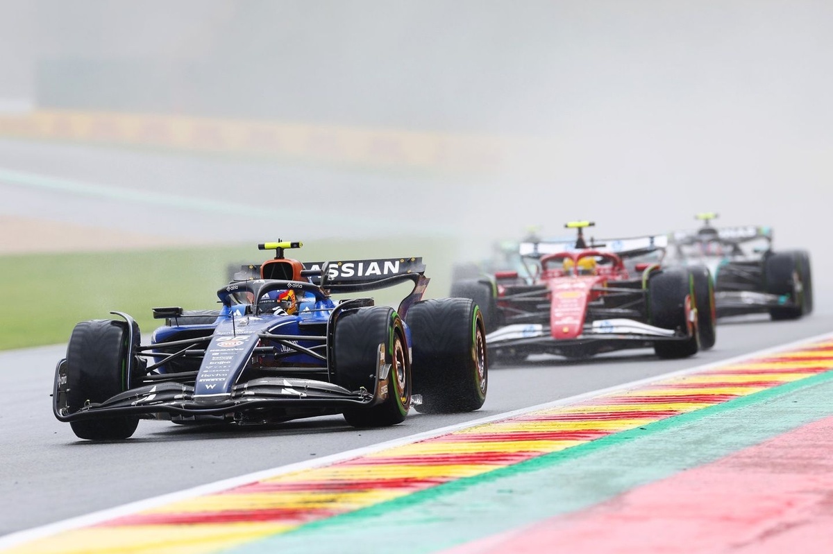 Sainz défend le départ retardé : 